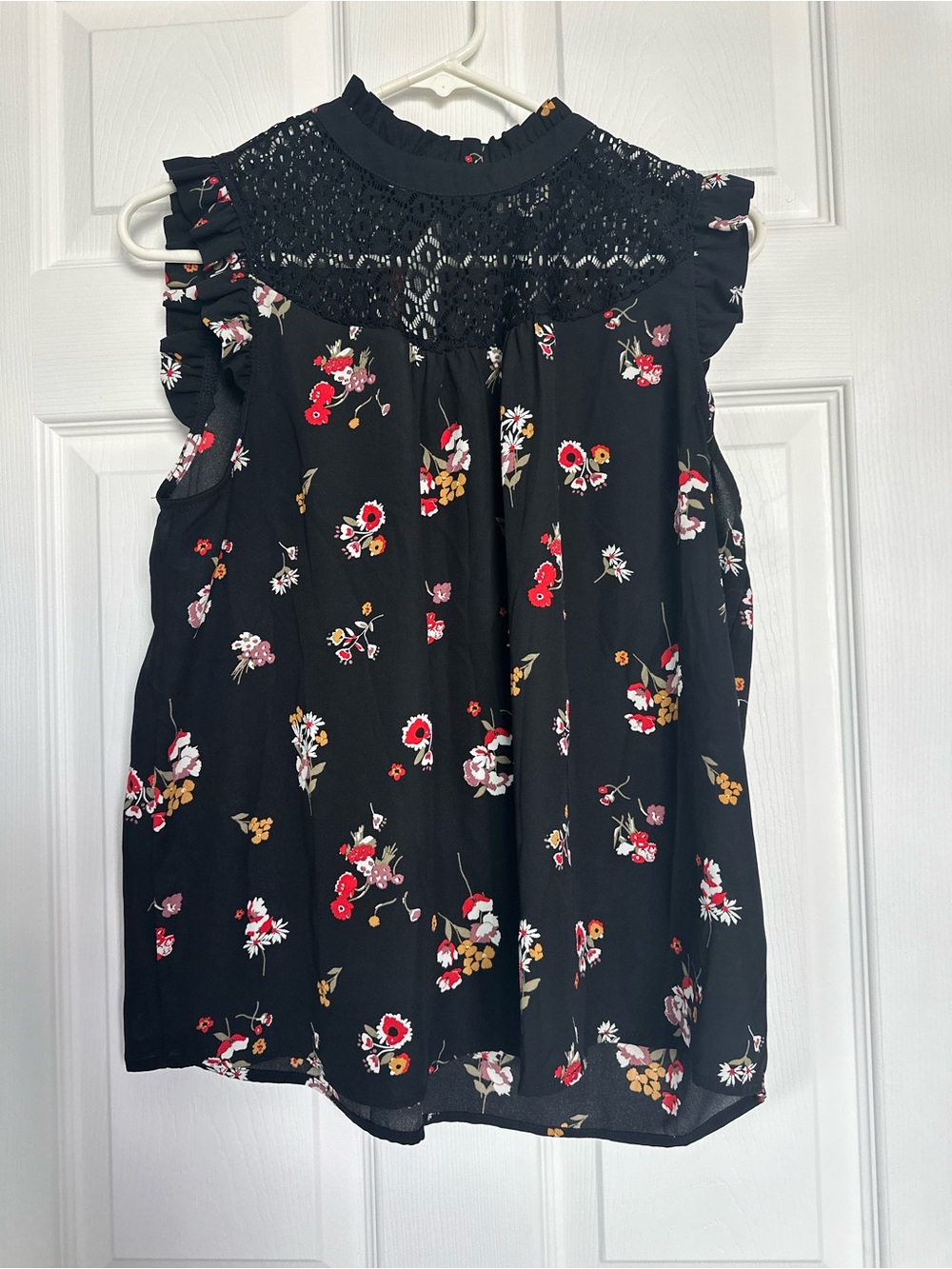 Women’s Black Floral Crochet Yoke Sleeveless Top
